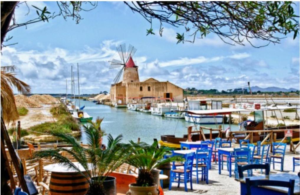 Be Mediterraneo, In Centro Sul Mare - In The Center Beach Front - 80 Mq Trapani Exterior foto